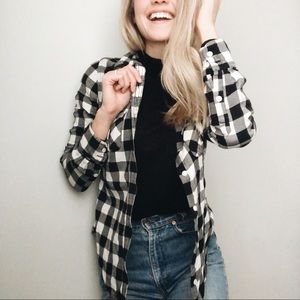 Plaid Flannel | long-sleeved button down